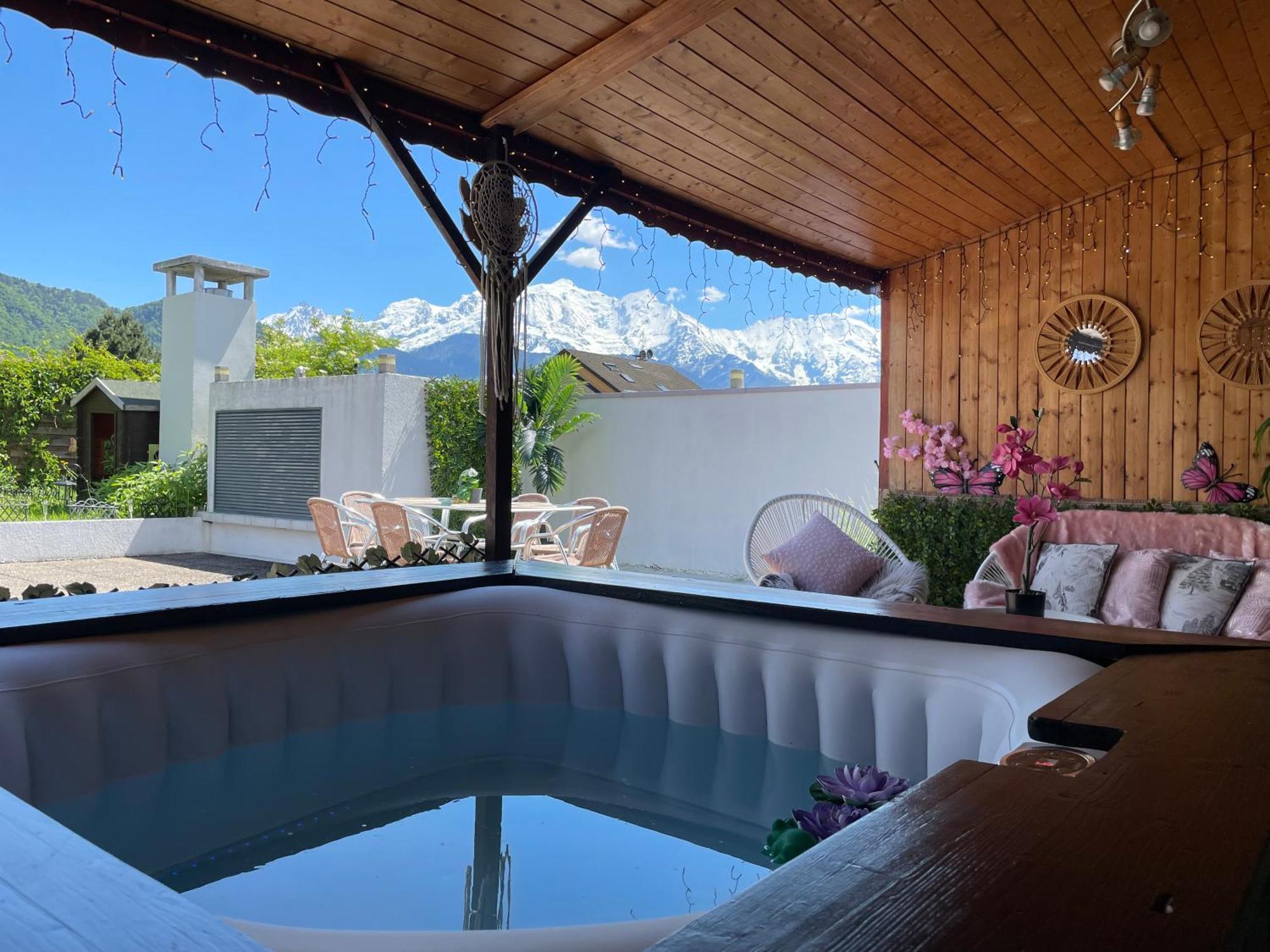 Rooftop 1 - Jacuzzi privé au pied du Monte-blanco Sallanches Extérieur photo